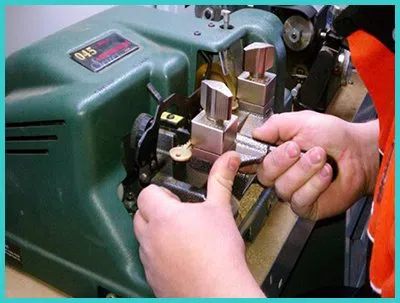 Advanced Locksmith Service Auburn, WA 253-733-5800 - 18-key-making